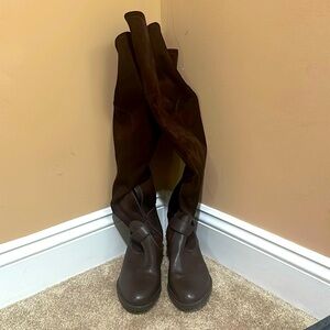 Brown boots that can be worn for horseback riding, night out or brunch.
